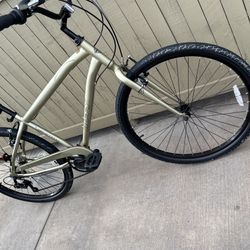 Bike 27.5” Huffy Parkside, Like New Conditions , Confort Bike