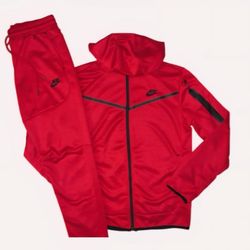 Nike Tech Fleece Set