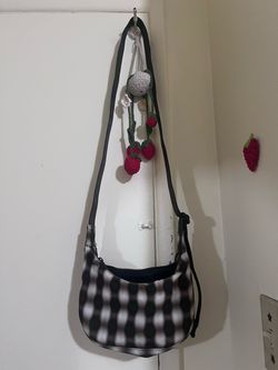 BAGGU Small Nylon Crescent Bag