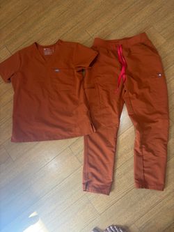 Figs scrubs set