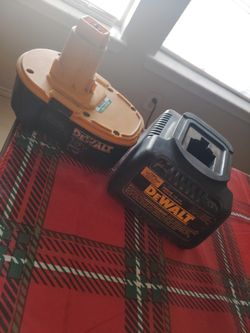DeWalt Battery And Charger 🔋🚨