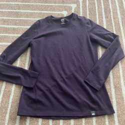 REI long sleeve top women size M in eggplant
