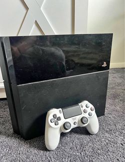 Sony PlayStation 4 Console with Controller