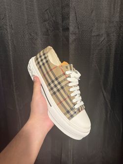 Burberry shoes