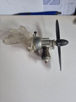 Antique model airplane engines