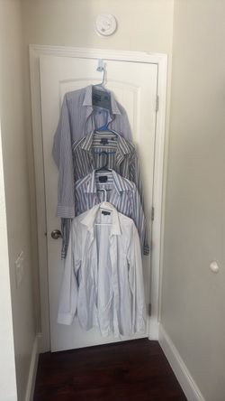 men’s collared shirts, size 2XL.