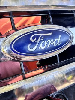 Ford F150 Grill <{Chrome}>