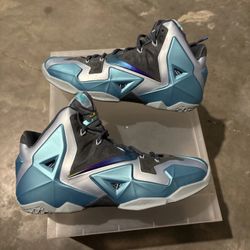 Size 9 / 9.5 Men - Nike LeBron 11 Armory Slate / Gamma Blue Never Worn