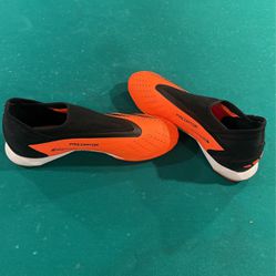 Adidas Predator Turf Shoes Size 10.5
