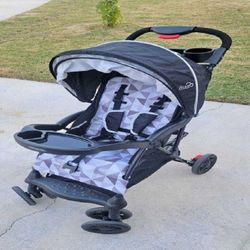 Children’s Stroller – Secure and Trendy for Today’s Parents south type