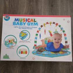 Musical baby gym