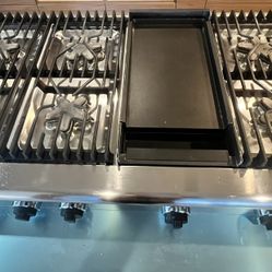 48” Thermador Cooktop With 6 Burners