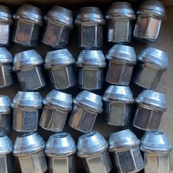 GM corvette camaro lug nuts 