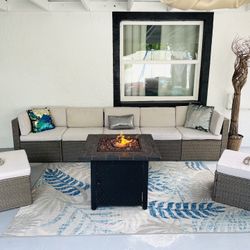OUTDOOR PATIO FURNITURE WICKER CHAIRS SET AND FIREPIT 