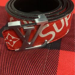 Red Supreme Lv Belt 