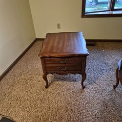 (2)French Provintial End Tables  w/ Glass top
