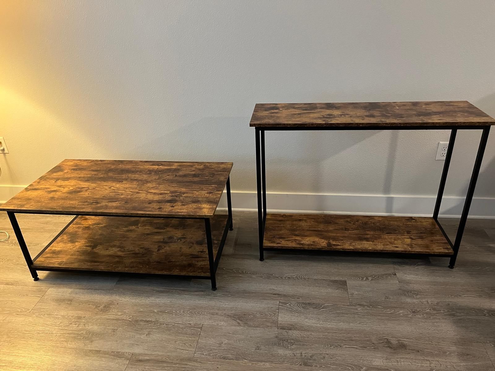 Beautiful Wood Coffee And Side Table