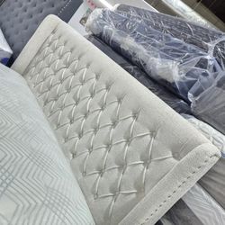 King Sizes Bed With Mattress 