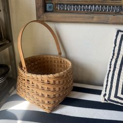 Vintage Nantucket Cape Cod Easter Wicker Basket Farmhouse Style Red Riding Hood With Handle 