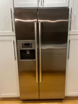 BOSCH COUNTER DEPTH FRIDGE