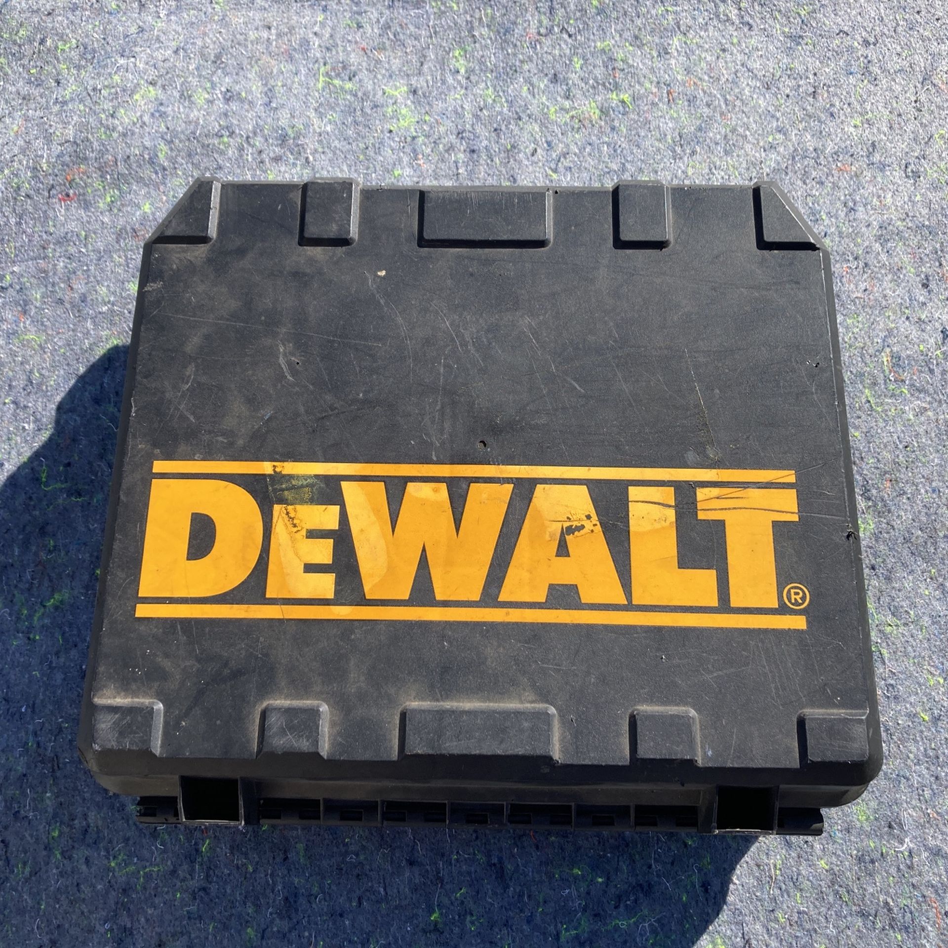 Dewalt Drill Set With Drill Case