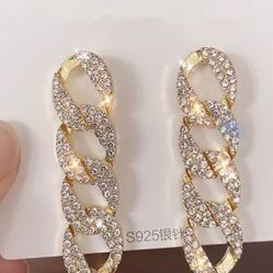 Gold Link Earrings 