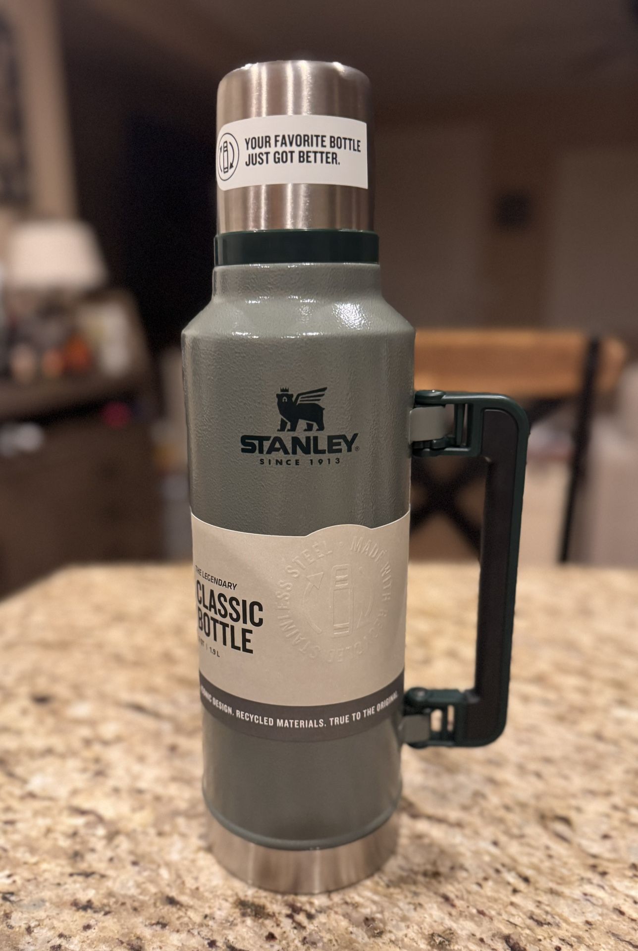 Brand New Stanley Classic Legendary Bottle | 2 QT Hammertone Green