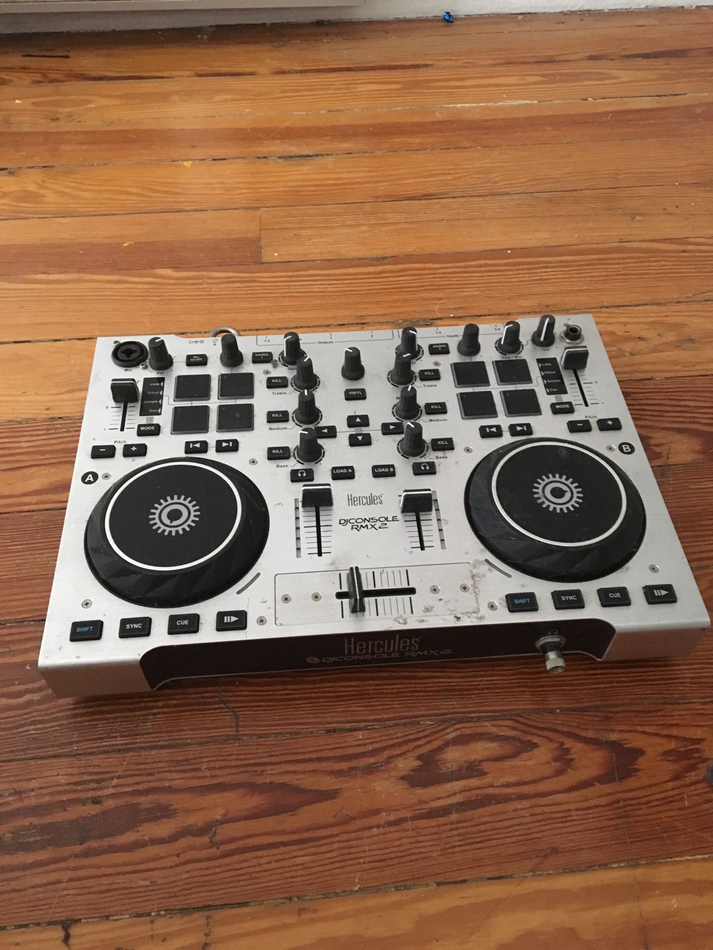 DJ controller - beginner/ easy