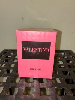 Valentino Donna Born in Roma women