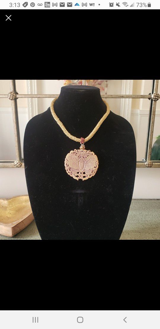 Gorgeous Amy Kahn Russell Butterfly Necklace. NEW.