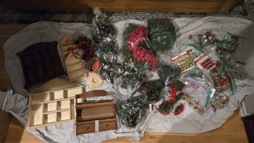 Free Christmas Crafting Accessories (Pending)