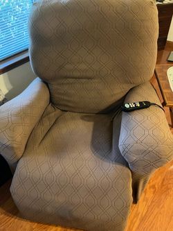 Free lift chair