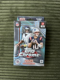 Topps Chrome Football 2025