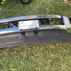 Defensa Deleantera  Ford F 250  Like New   $250.00