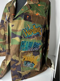Custom camo jacket New large
