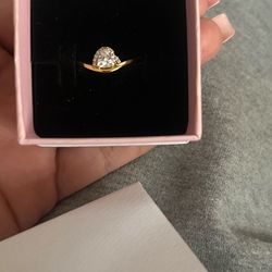 Pandora Ring
