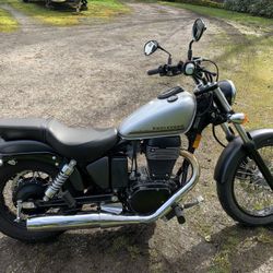 2018  Suzuki LS650 Boulevards S40. Cruiser.  