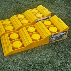 Rv Tri Leveler Trailer