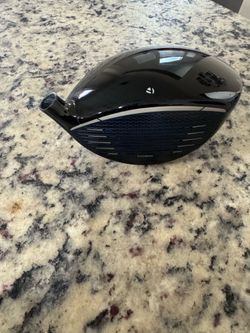 Taylormade Qi10 driver head