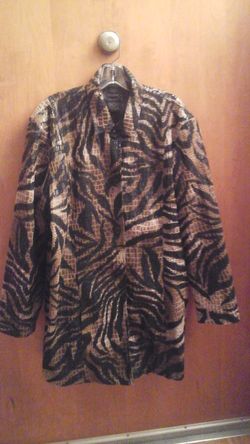 Women's jacket. Size 2 x.