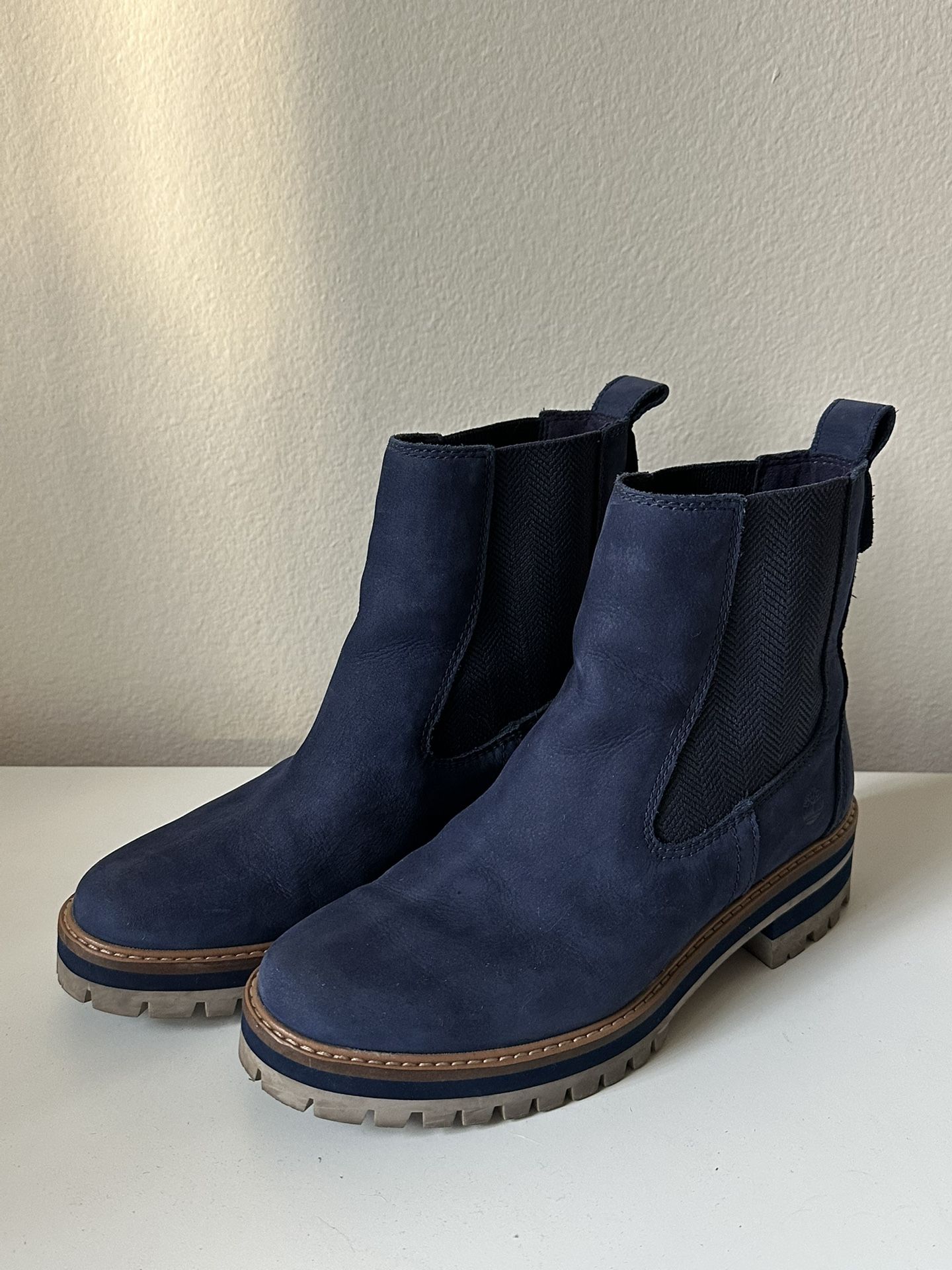 [Timberland] Women's Courmayeur Valley A254N Navy Leather Pull On Casual Boots