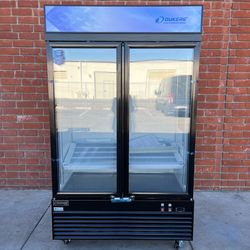 Dukers Freezer Merchandiser 41 cu. ft. 2 door Glass 47” NEW !!