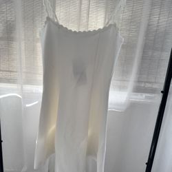 Zara - White Stretch Knit Skater Dress, Medium