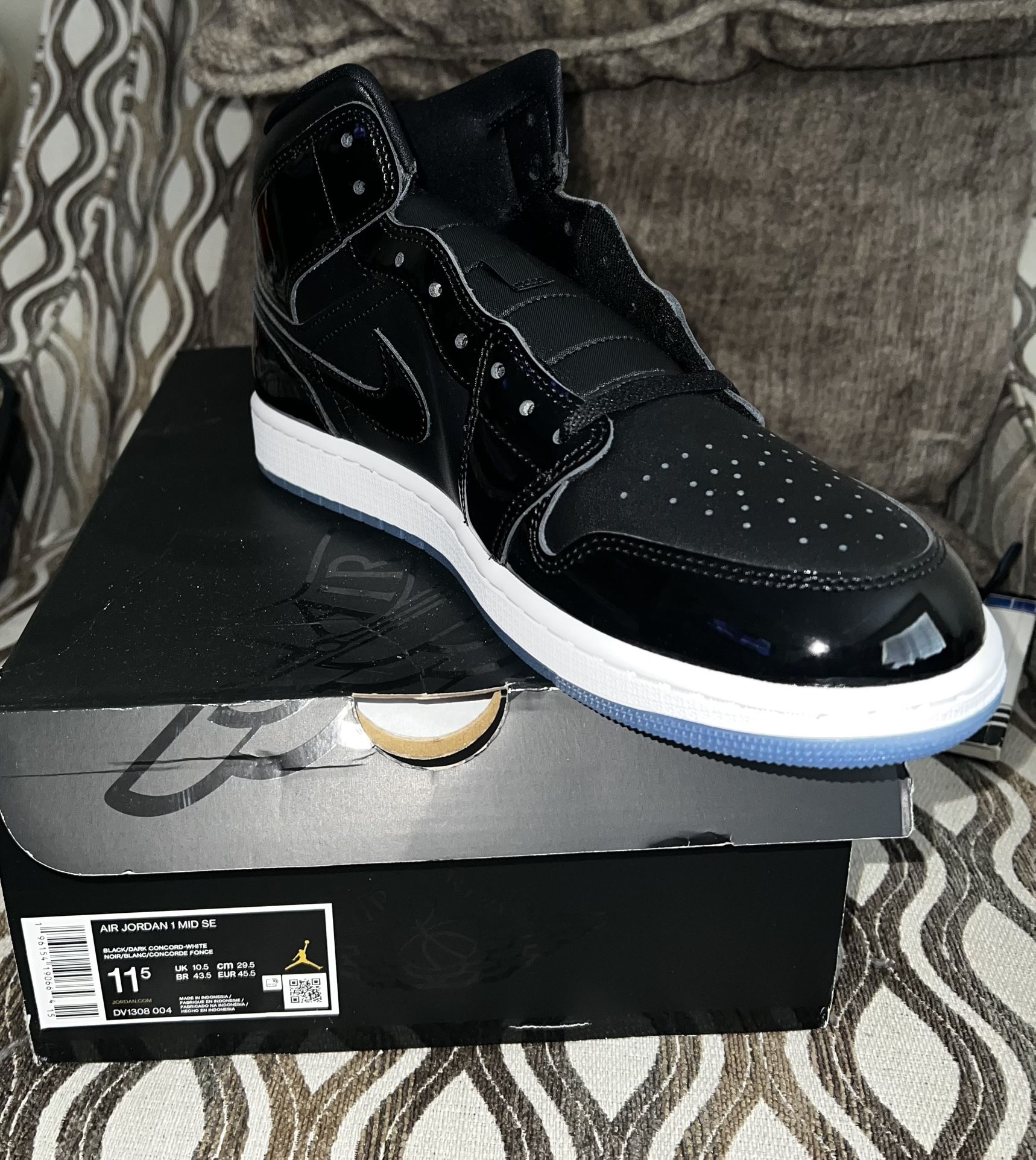 Jordan 1 Space Jam