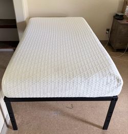 Gel foam Twin size bed