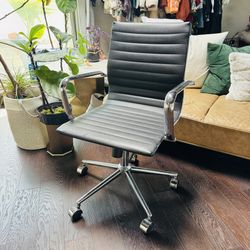 Black Vegan Leather Silver Chrome Wheel Rolling Office Desk Chair