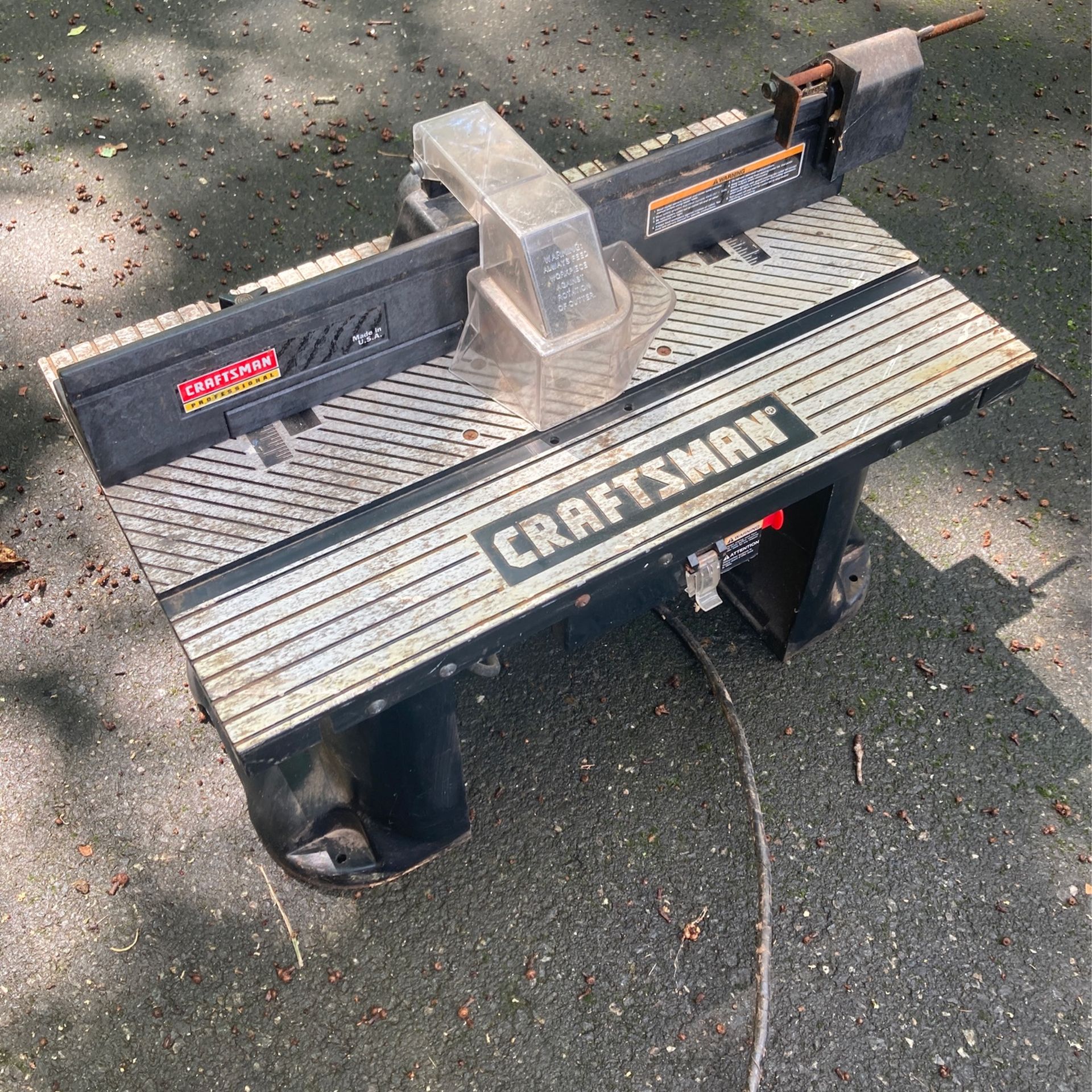 Craftsman router table