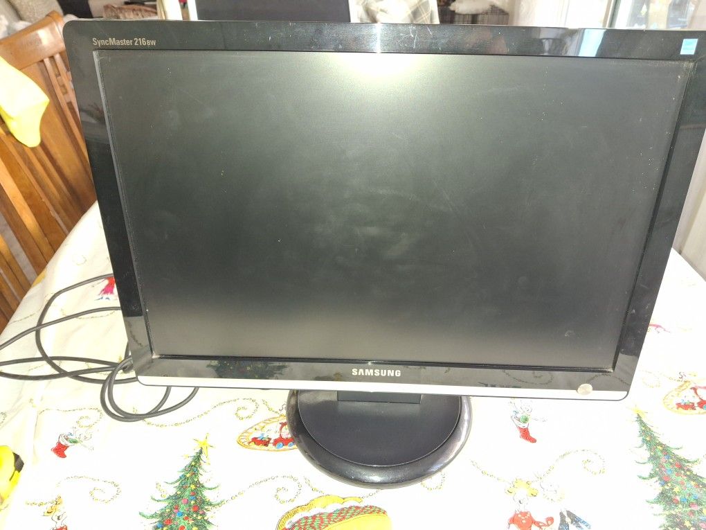Samsung 24 In Monitor 