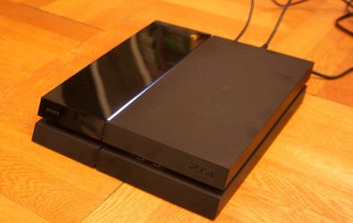 PS4 original 2 controllers