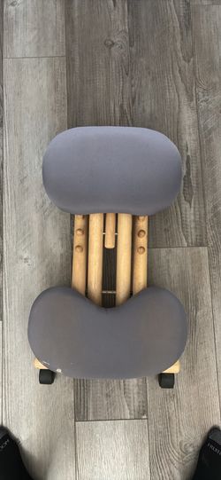 Wooden Ergonomic Knee Chair
